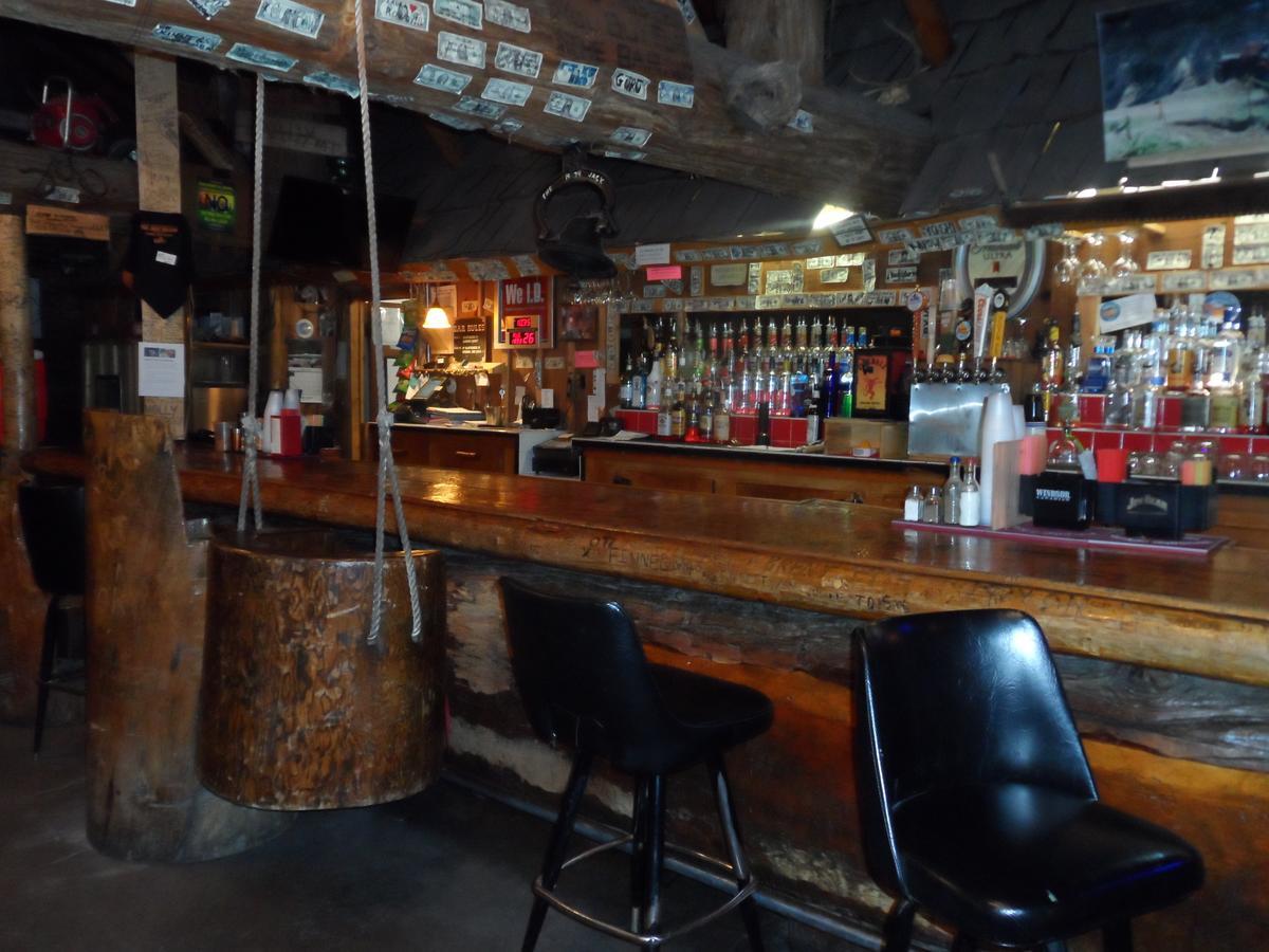 The Jack Saloon Motel Lolo Kültér fotó