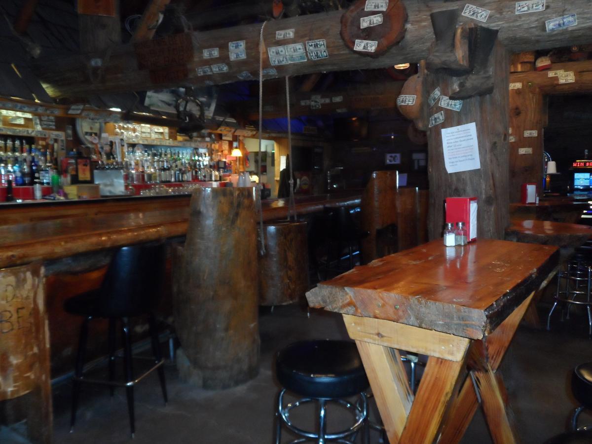 The Jack Saloon Motel Lolo Kültér fotó